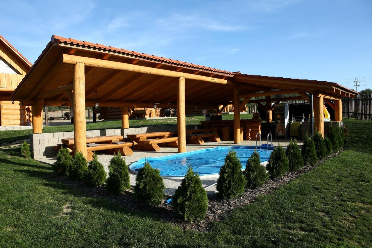 Na Samote Ve Srubu Villa Plzen Ngoại thất bức ảnh